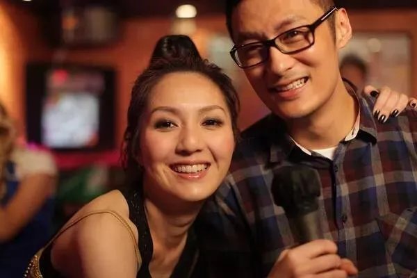 余文乐结婚了，作为粉丝你们怎么想？