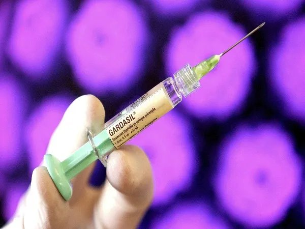 打HPV九价疫苗对女生有四点要求，年龄限制只是其中一方面