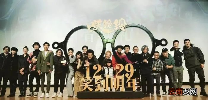 吴君如老公，53岁吴君如为满头白发的老公庆生