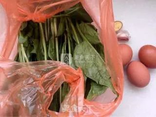 菠菜炒鸡蛋
