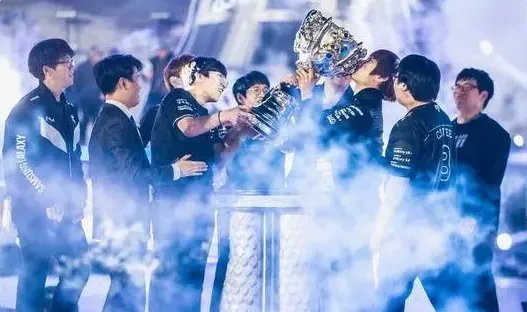 《lol》2023官方历史十大最强战队排名