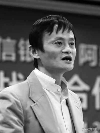 请问你怎么看待人民网观点:“没有所谓的马云时代,只有时代中的马云”?