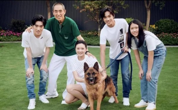 张艺谋妻子发文心疼丈夫,张艺谋现在的身体状况如何?