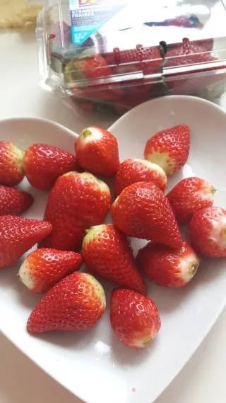 草莓奶昔