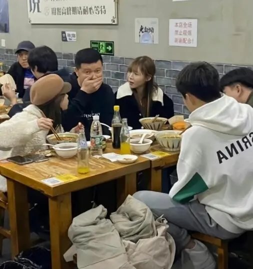 痞幼多少岁？男朋友是谁？痞幼真实身份介绍