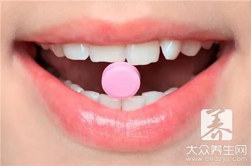 复方甘草酸苷片吃多久