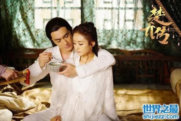 诸葛玥楚乔怀孕那段原文,楚乔为诸葛玥生下两儿一女