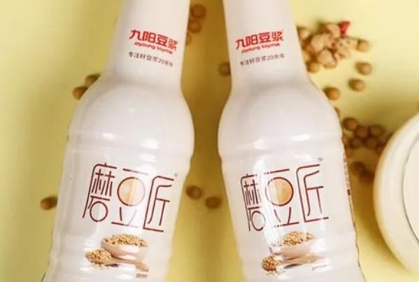 十大知名豆奶品牌,伊利植选上榜,第一是市民心中经典品牌