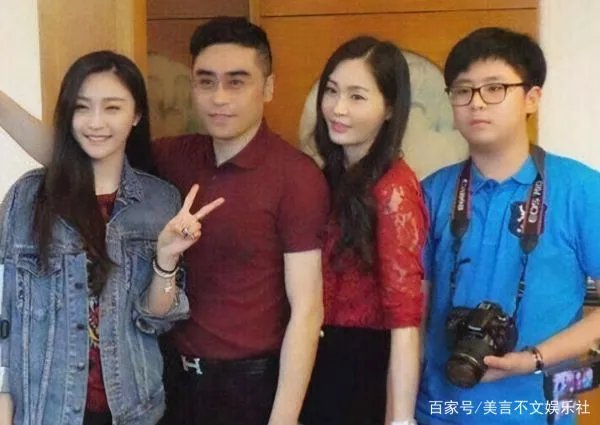 4位导师同时叫好,参加好声音的陈冰,现在怎么样了?