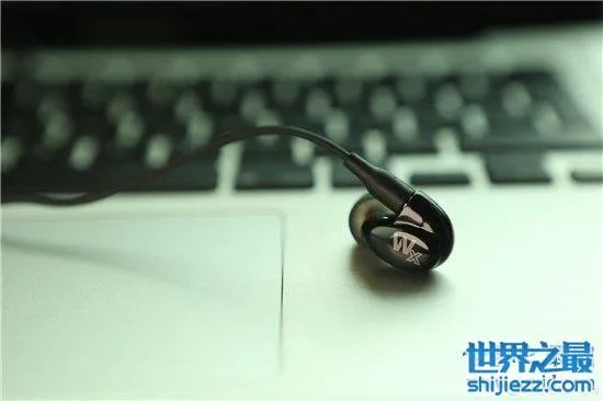 动铁四天王,四种高端耳机带给你音乐的享受