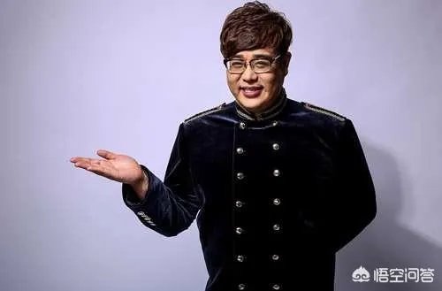 同样是东北籍主持人出道,为啥大兵没大鹏火?