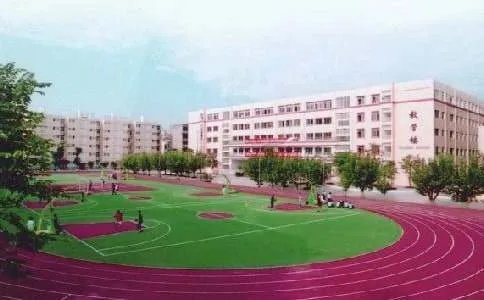 校园风景线作文