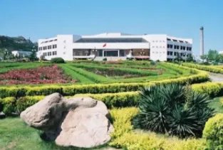 青岛大学回应保安殴打学生,这是怎么回事?