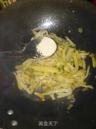 榨菜肉丝汤