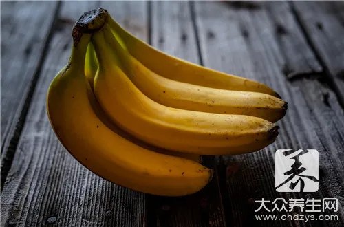 香蕉皮煮水的功效与作用