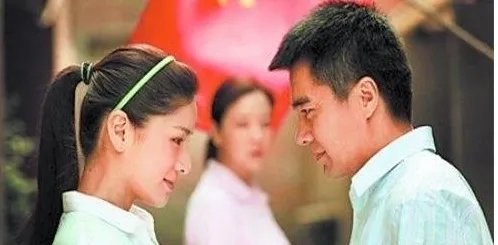 当电灯泡是什么意思啊?