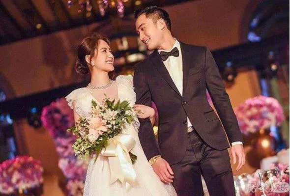 阿娇登记结婚曝光:这次终于用上了本名钟嘉励