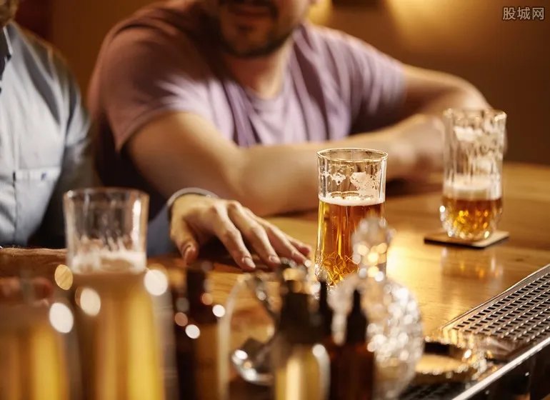 广州本色酒吧消费高吗？ 本色酒吧老板公布收费标准
