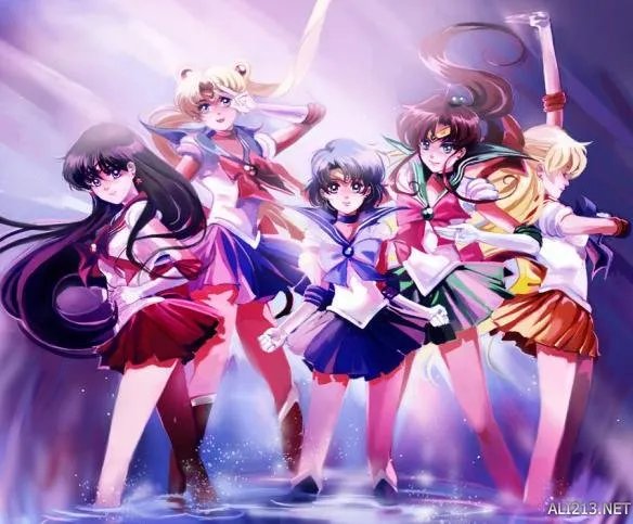小姐姐们画风突变！《美少女战士》精彩同人作品赏析