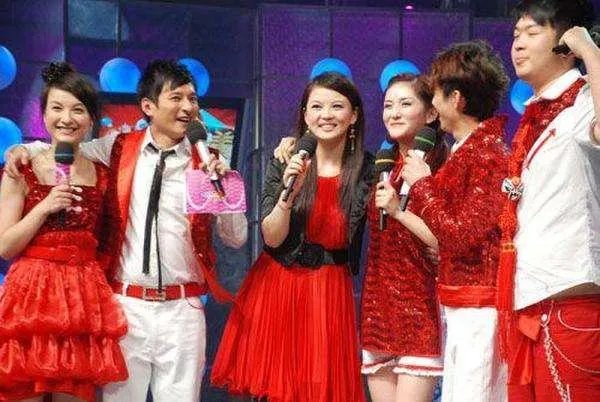 吴昕微博晒自拍并附文“拍出全智贤的感觉了吗”,你怎么看?