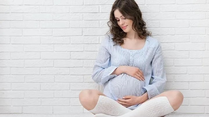孕妇牙龈出血是怎么回事?