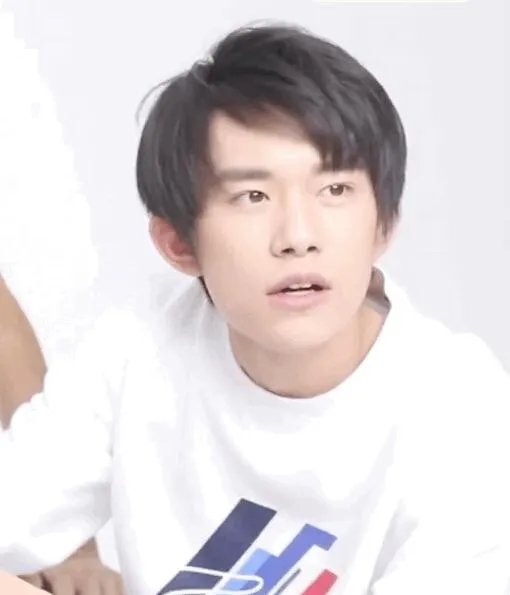 杨千玺和王源,你们喜欢谁?