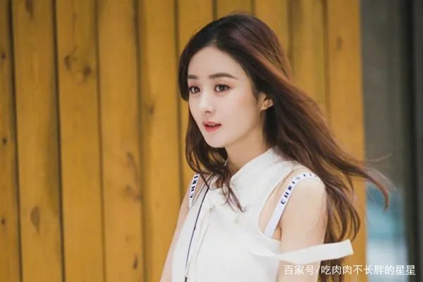 有哪些明星公布恋情的时候,微博崩了?