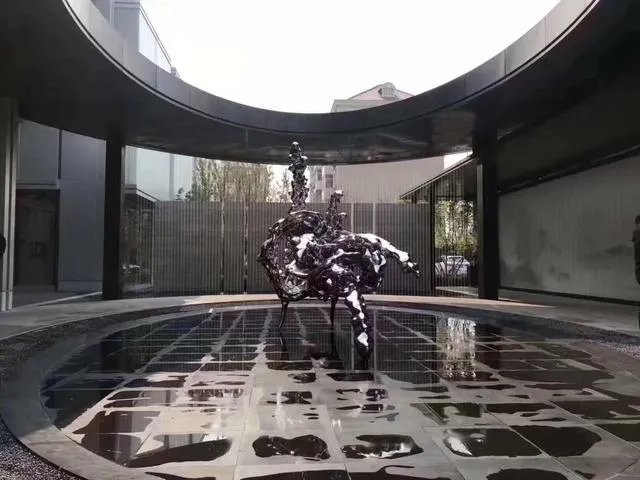 在中介买了一套房子,房东消失联系不上了怎么办?