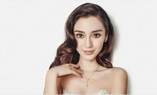 杨颖微博怒斥否认“小三”,当年的黄晓明有没有脚踏两只船?