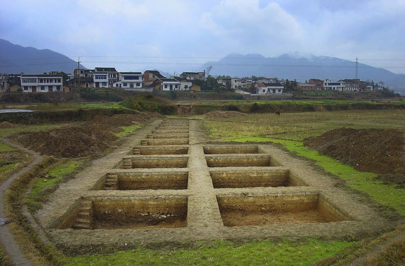 炭河里遗址的发掘成果