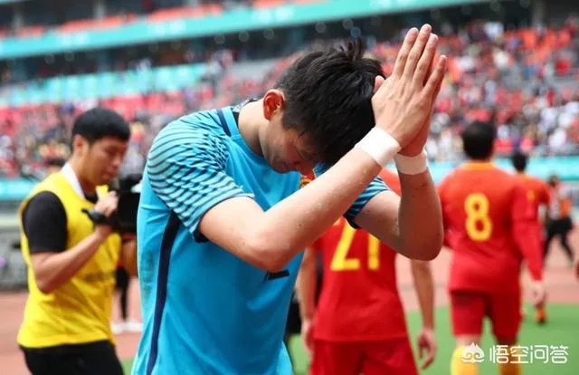 李毅微博发怒后,再发文“没有国家荣誉感就不配代表国家队出战”,你怎么看?