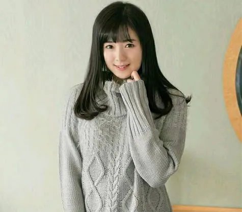 灰毛衣女神铃原爱蜜莉:毛衣女图片