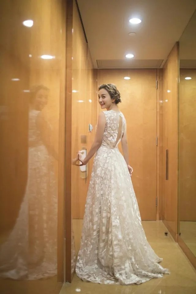 吴昕微博晒自拍并附文“拍出全智贤的感觉了吗”,你怎么看?