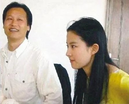 陈金飞个人资料图片：陈金飞到底什么来头