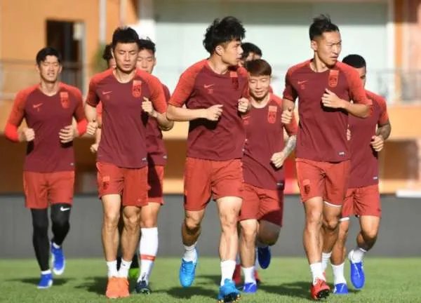 国足晋级12强赛,对于国足在12强赛的表现,你有什么期待?