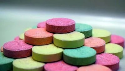 妈富隆吃到一半来月经怎么回事